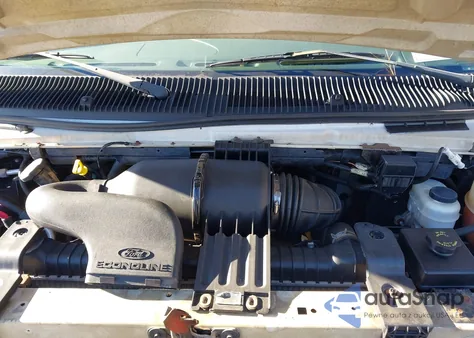 2004 Ford E-150 Commercial/Recreational z USA, uszkodzony, nr VIN 1FTRE14W84HA37608